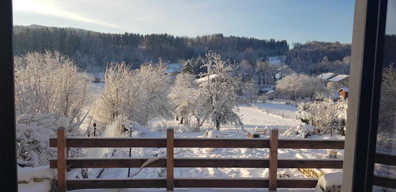 Le Jura En Toutes Saisons Maison d'hôtes *